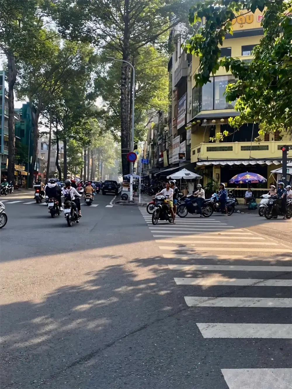 anh duong pho vang nguoi 4