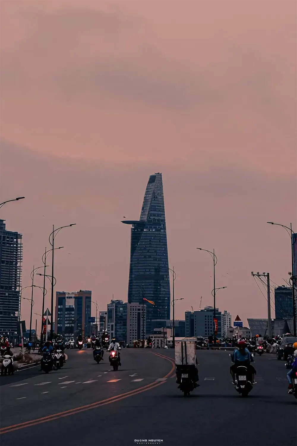 anh thanh pho ve dem 13